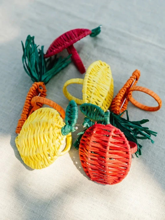 Apple Raffia Napkin Ring Set