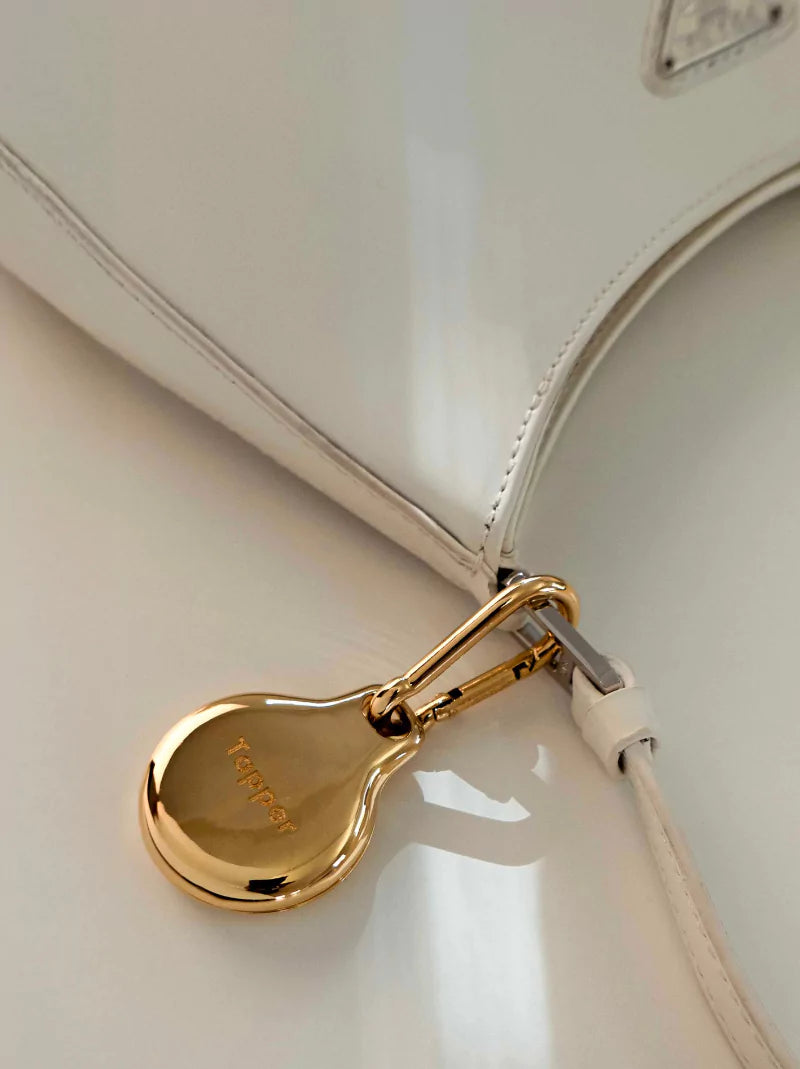 Metal Carabiner AirTag Case & Holder