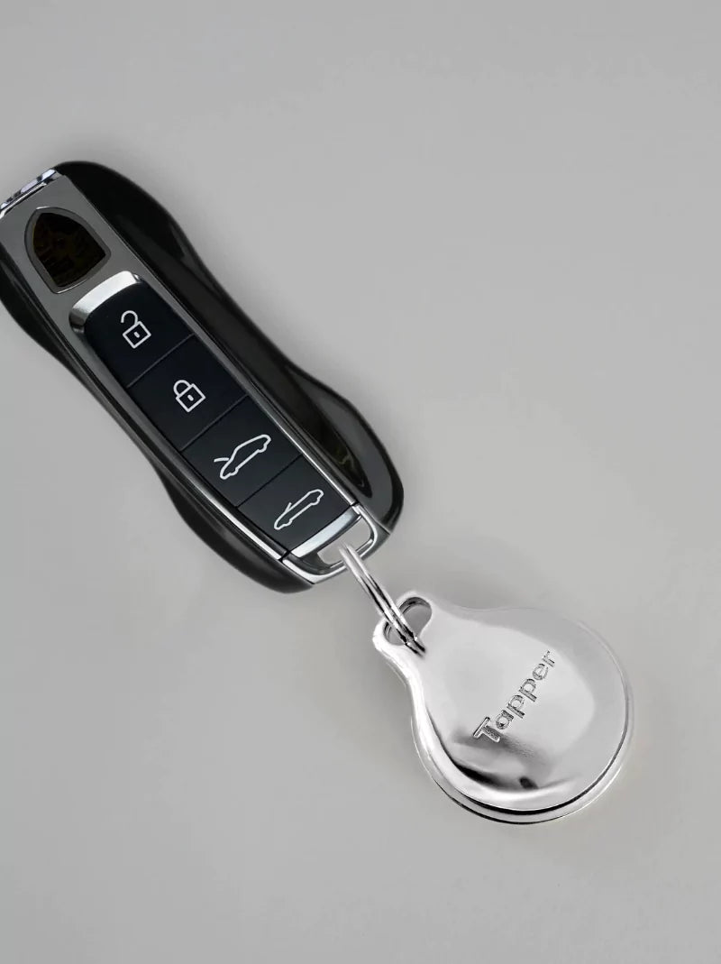 Metal Carabiner AirTag Case & Holder