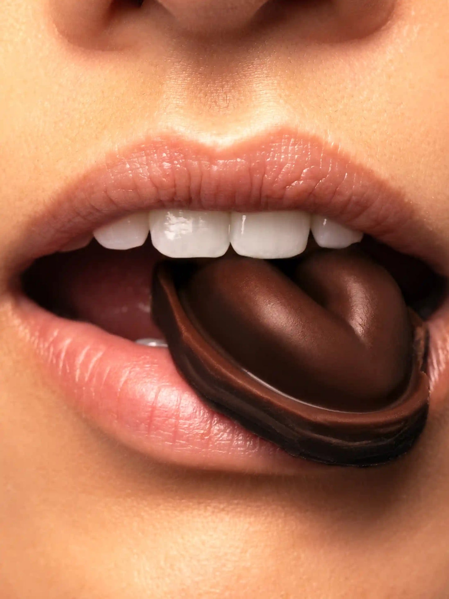 Chocolate Lips Ring