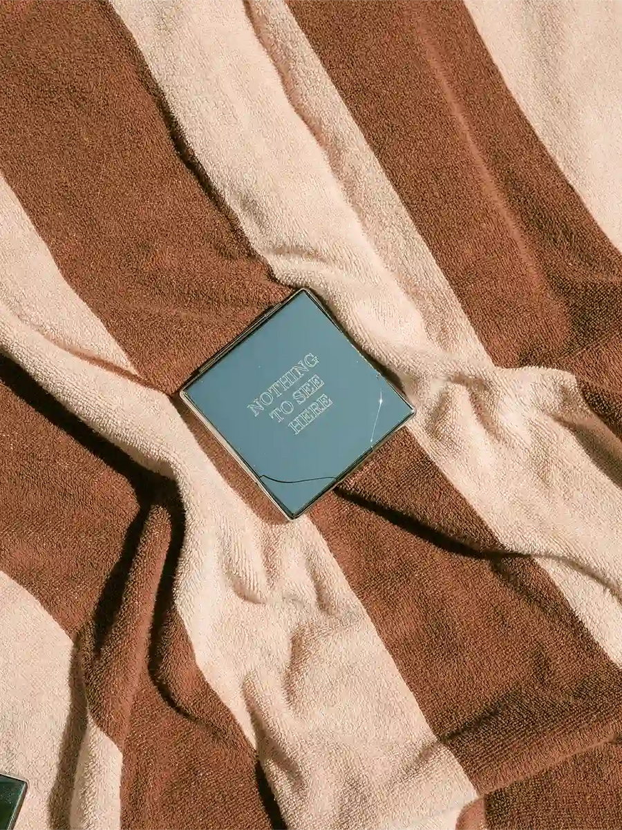 Nothing To See Here Cigarette Case