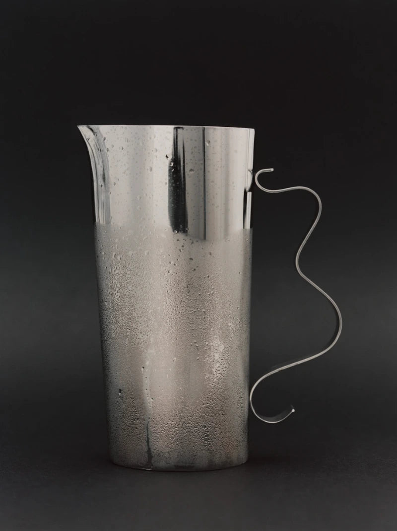 Squiggle Pitcher