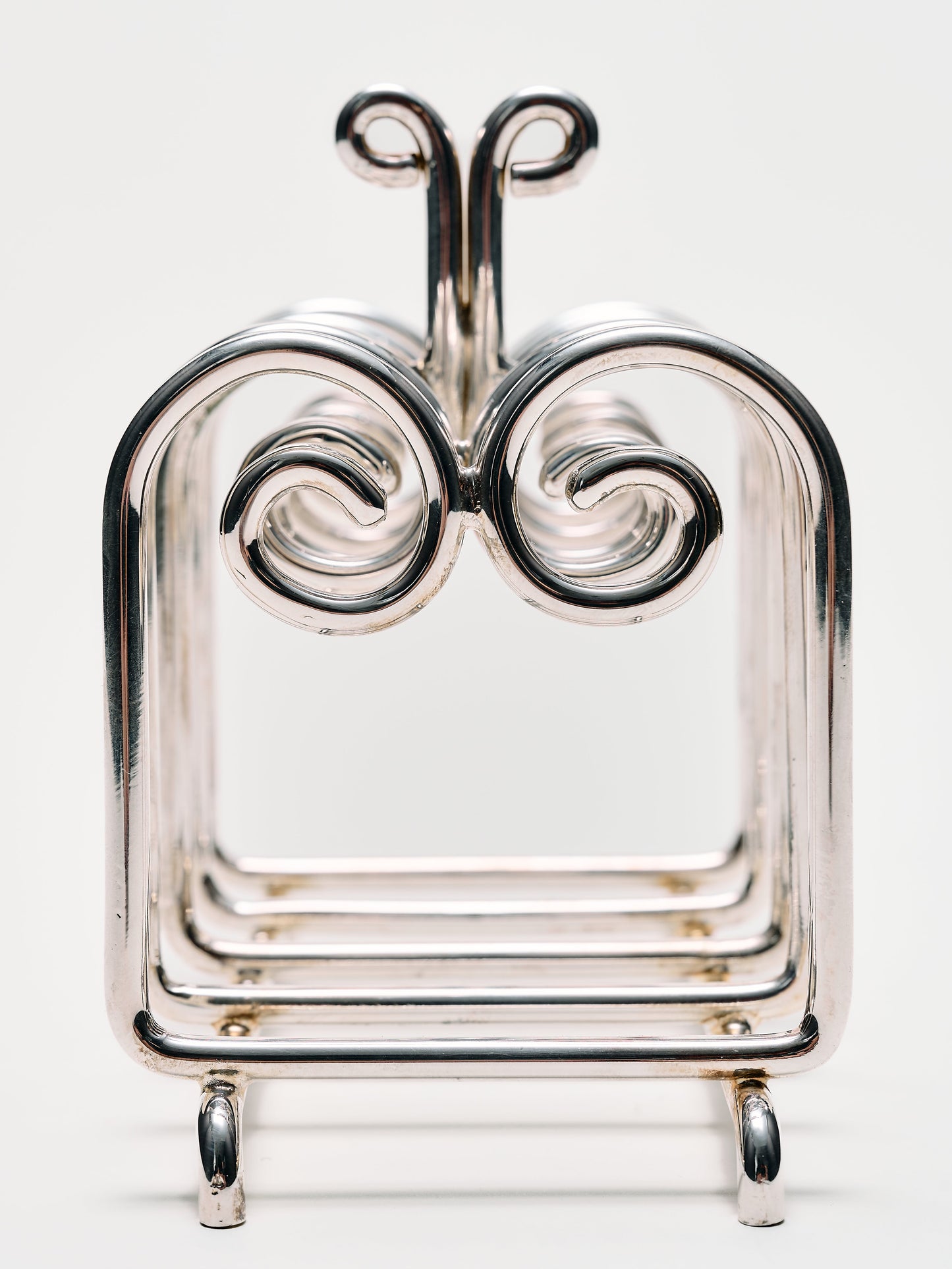 The Porter Toast Rack