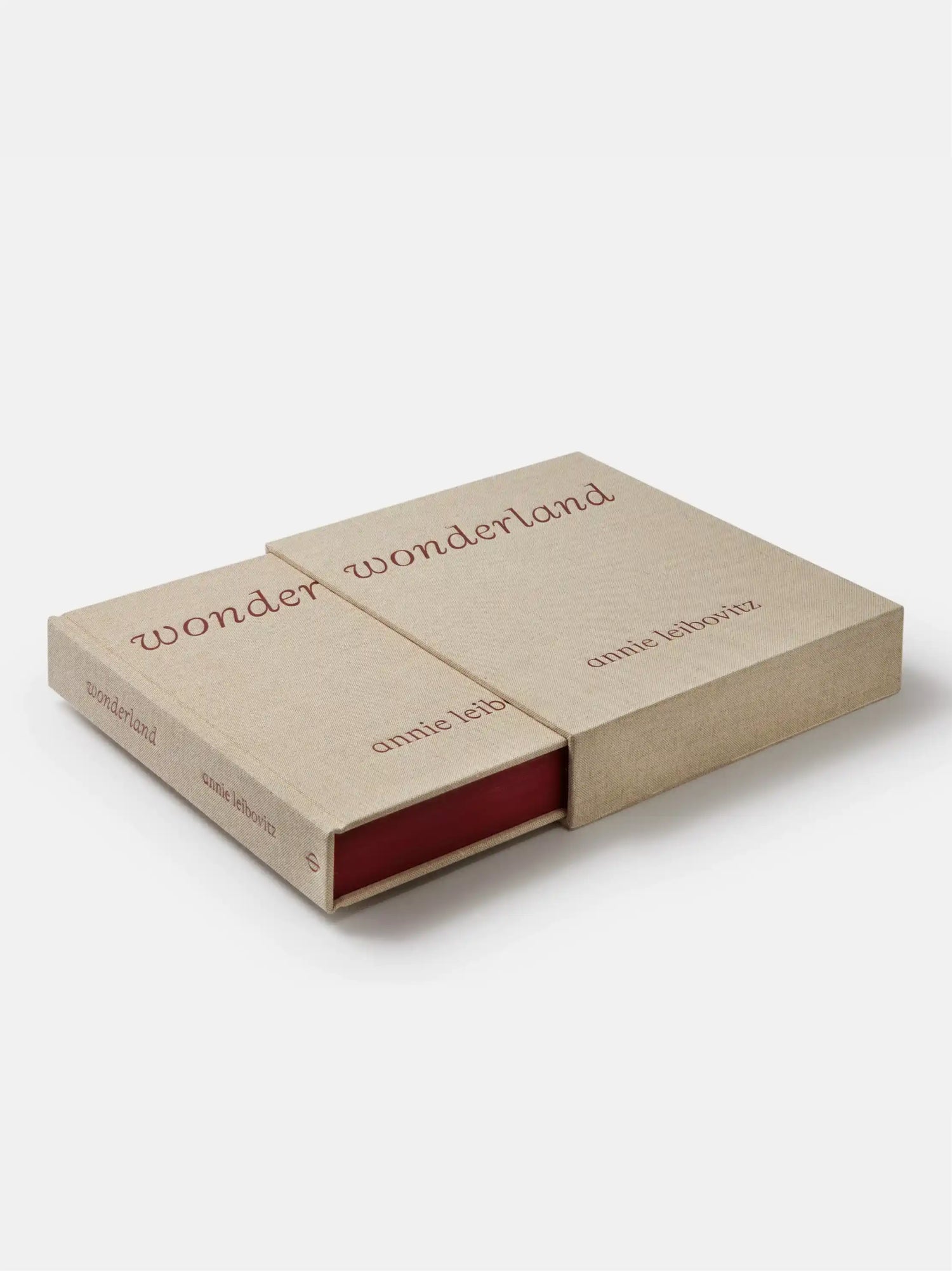 Wonderland by Annie Leibovitz Book | The Go-To Wonderland by Annie Leibovitz Book | The Go-To