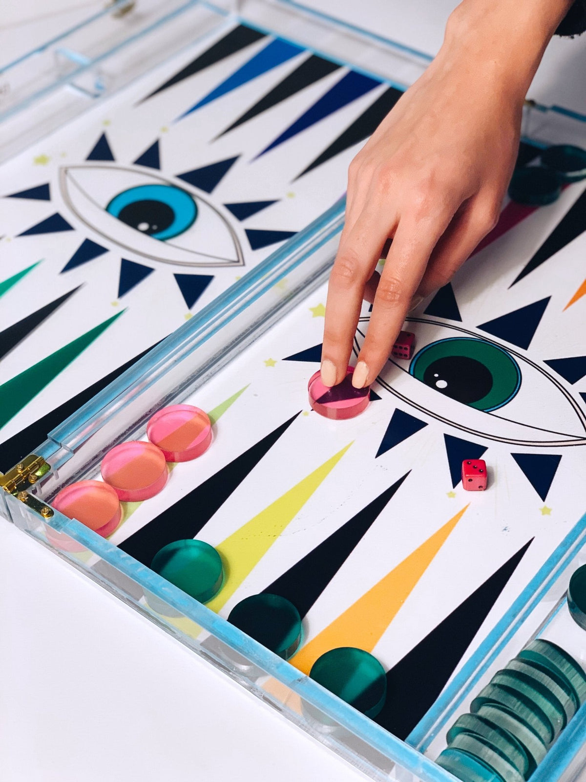 Rainbow Eyes Backgammon