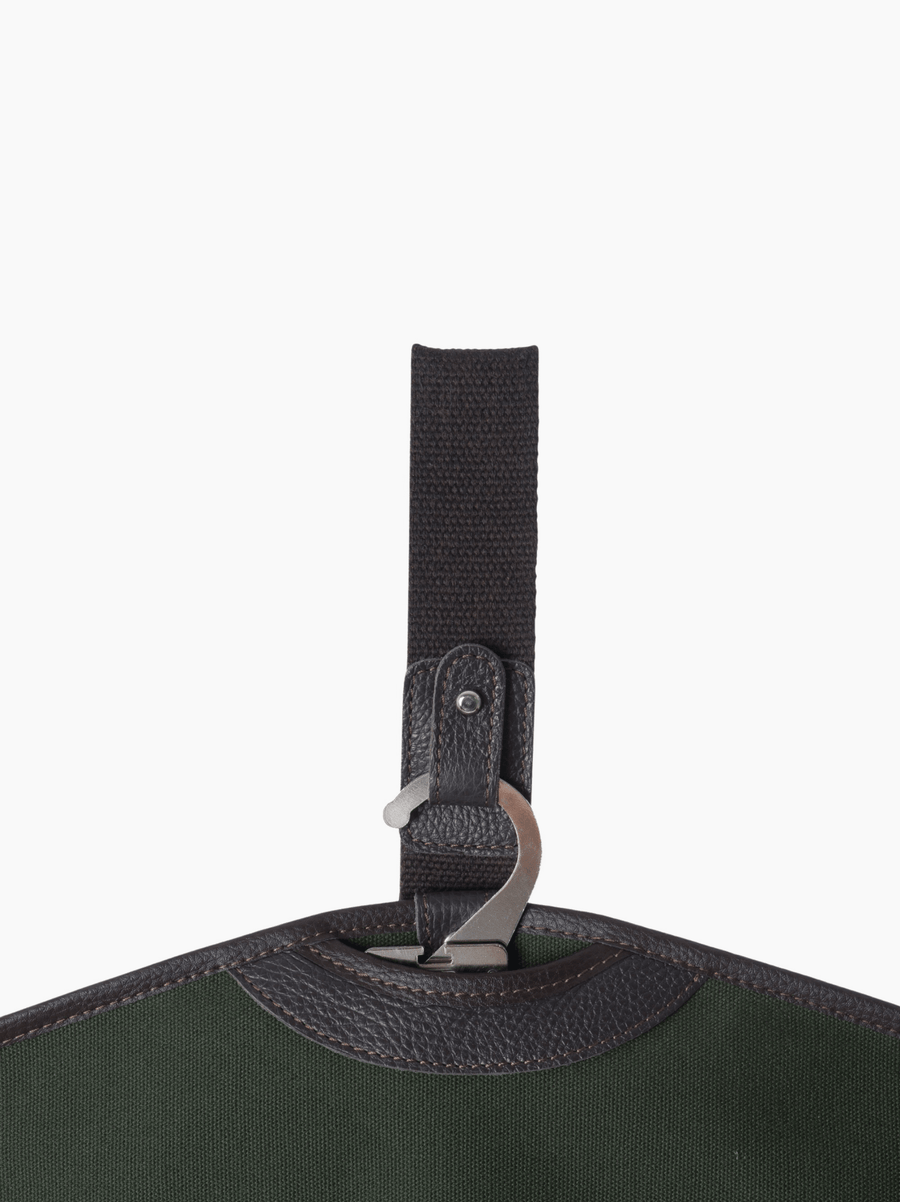 Suit bag in Green